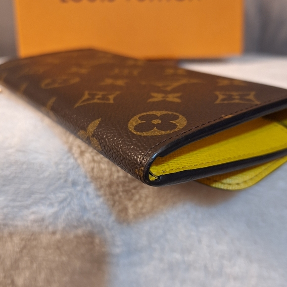 Louis Vuitton Emilie Monogram Wallet - Picture 9 of 16